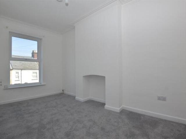 Flat for rent in New Catton, East Bank