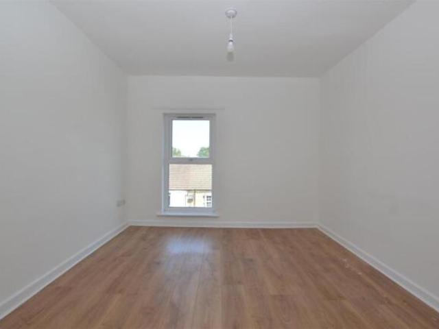 Flat for rent in New Catton, East Bank