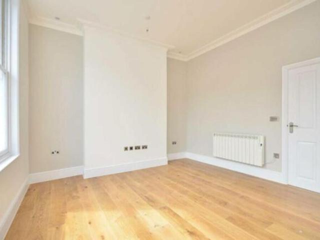 Flat for rent in Tulse Hill, Greater London