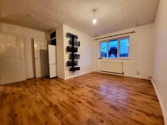 House for rent in Yate Rocks, Yate
