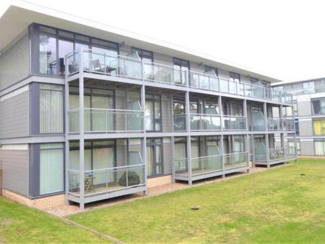 Flat for rent in Five Acres, Hertfordshire
