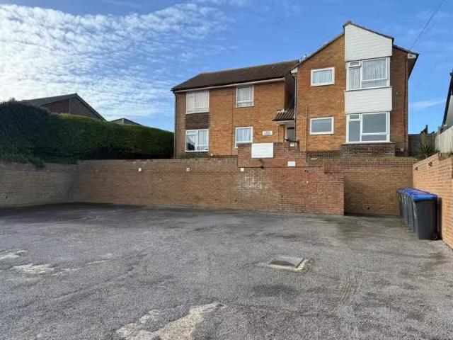 House for rent in Fishersgate, West Sussex