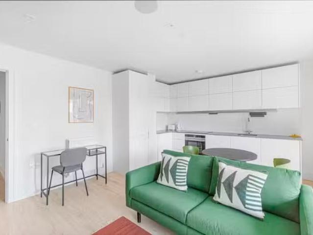 House for rent in Brentford End, Greater London