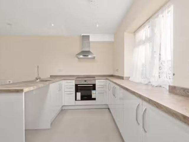 House for rent in Coxtie Green, Navestock Side