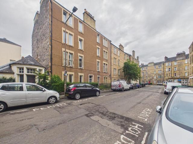 Flat for rent in Dalry, Scotland