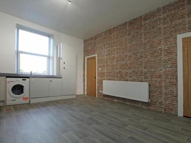 Flat for rent in Westfield, Guiseley