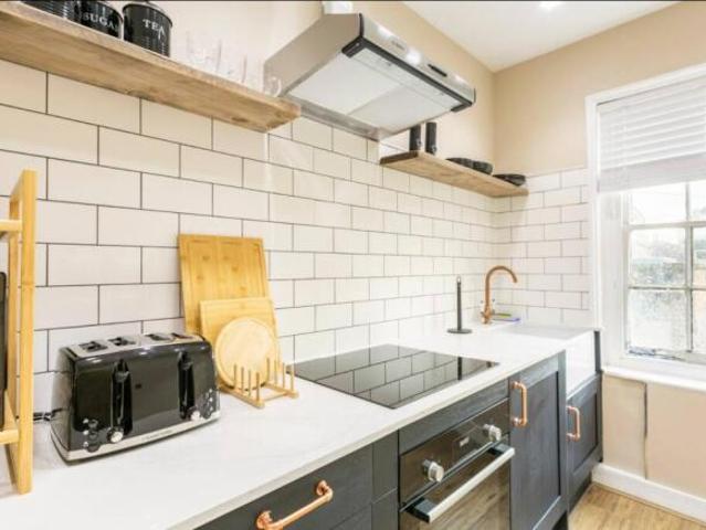 Flat for rent in The King's Mile, Canterbury