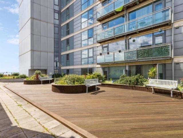 Flat for rent in Froggatt, East Midlands