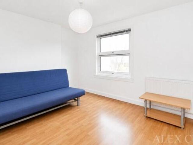 Flat for rent in Wood Green, Greater London