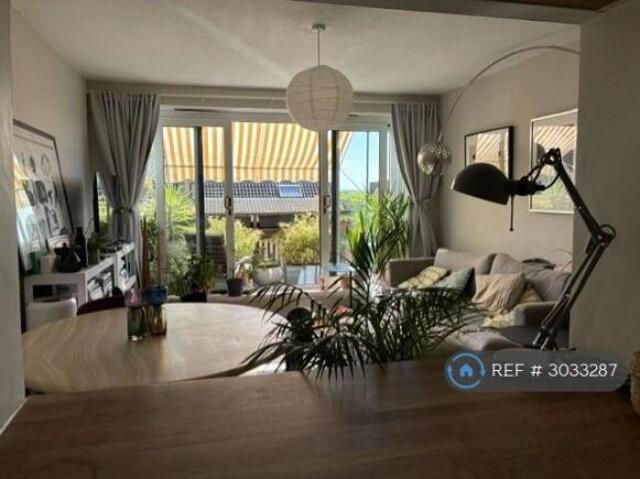 Flat for rent in Cat Hill