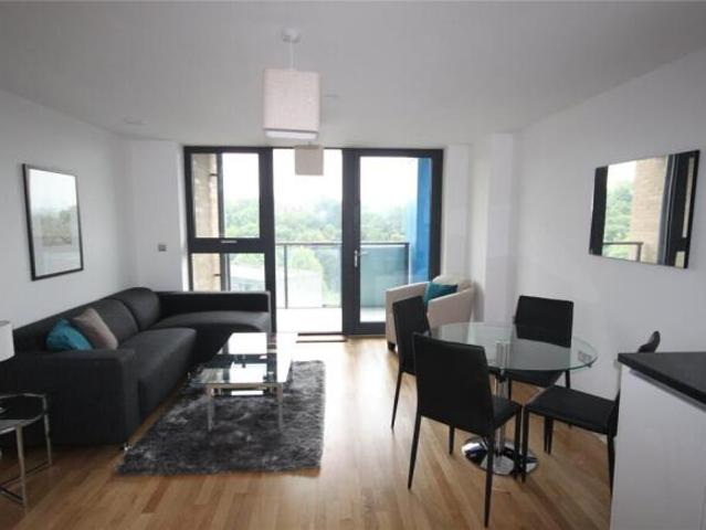 Flat for rent in Cat Hill