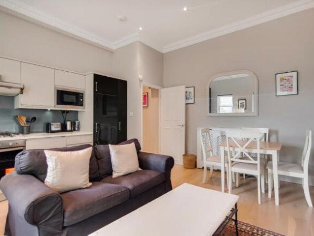 Flat for rent in Cat Hill