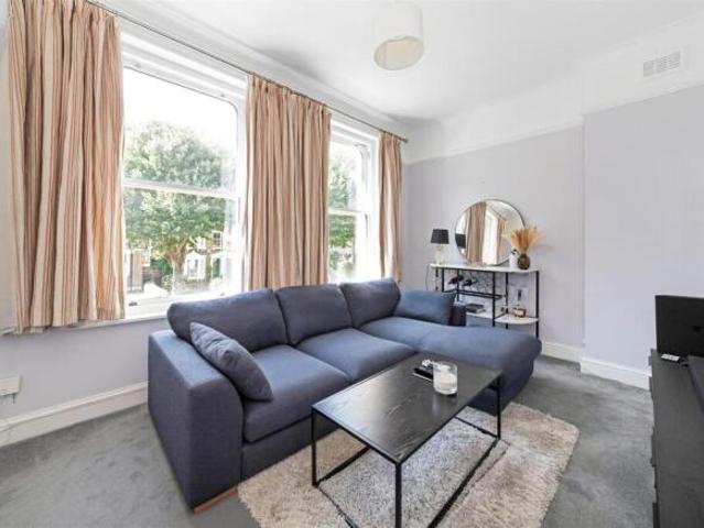 Flat for rent in London Borough of Lewisham, New Cross