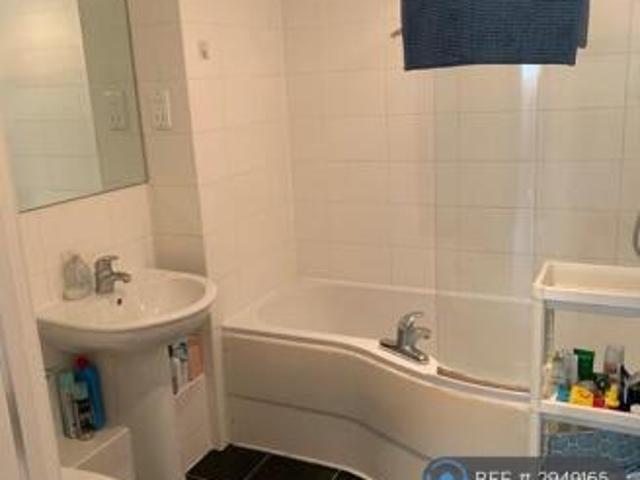 Flat for rent in Cat Hill