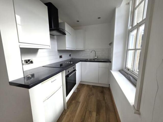 Flat for rent in Pembroke, Pembrokeshire