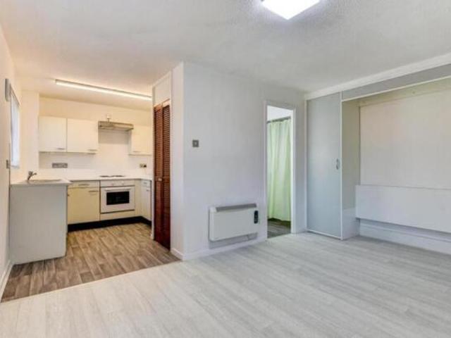 Flat for rent in West Worthing, Worthing