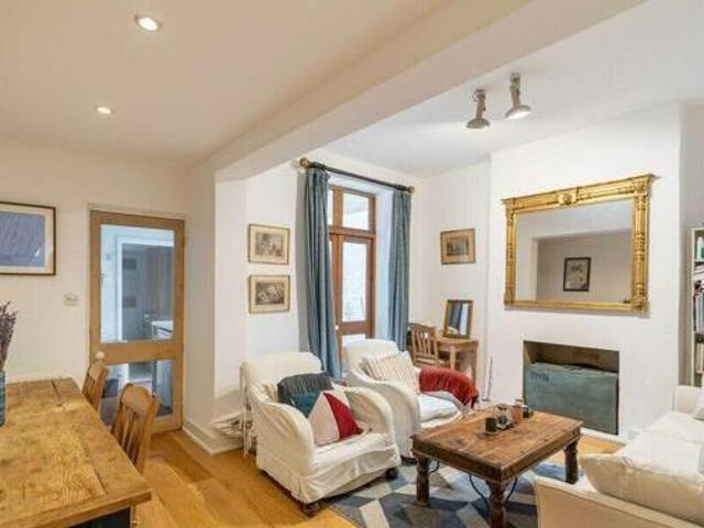 House for rent in Lyons, Greater London
