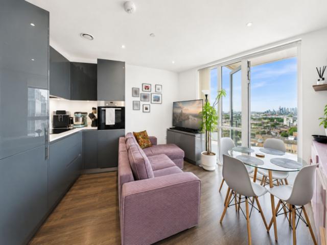 Flat for rent in Cat Hill