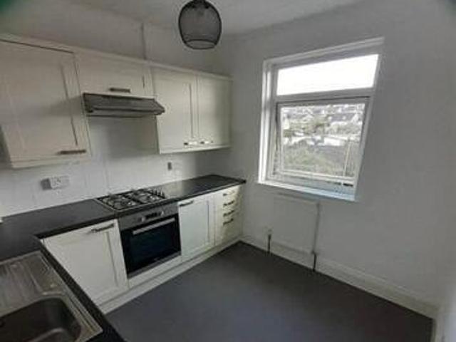 House for rent in Follaton, Strode