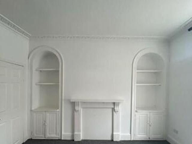 House for rent in Follaton, Strode