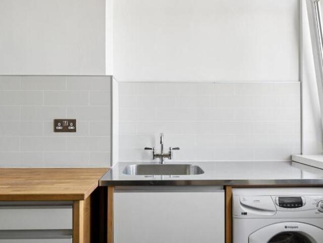 Flat for rent in Wellmeadow, Pollokshaws