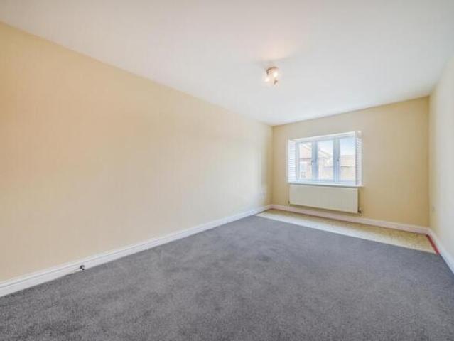 Flat for rent in Cat Hill