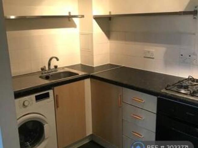 Flat for rent in Cat Hill