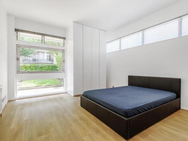 Flat for rent in Cat Hill