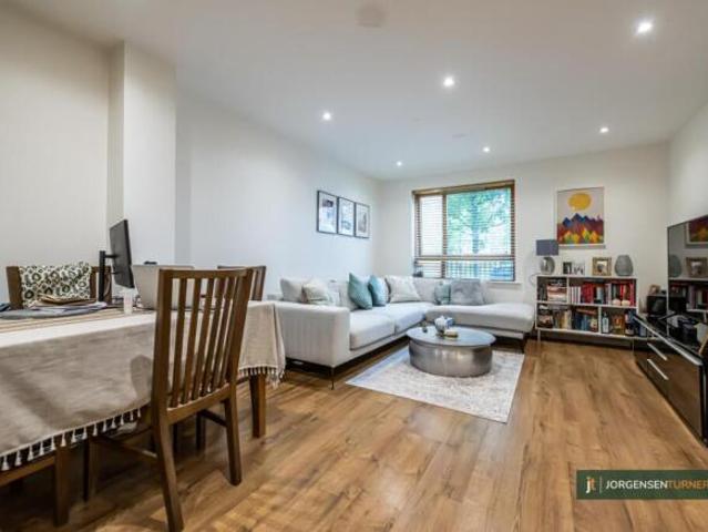 Flat for rent in Cat Hill