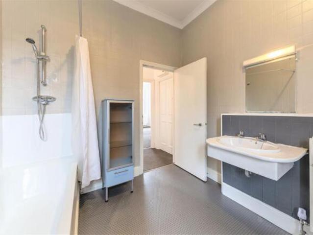 Flat for rent in Cat Hill