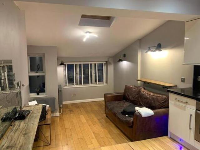 Flat for rent in Teddington, Tewkesbury