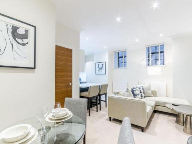 Flat for rent in Hammersmith, Greater London