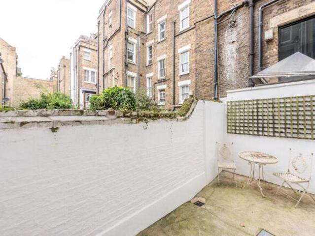 Flat for rent in Cat Hill