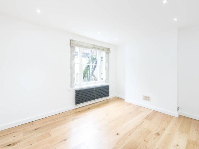 Flat for rent in Cat Hill, Isle Of Man