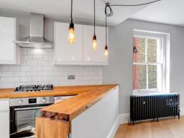 Flat for rent in Cat Hill