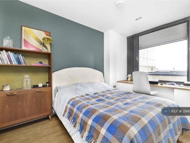 Flat for rent in Cat Hill