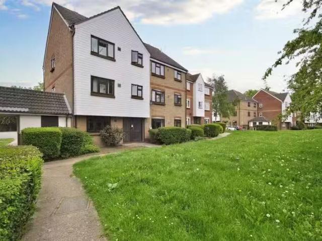 House for rent in Bohemia, Guestling Green