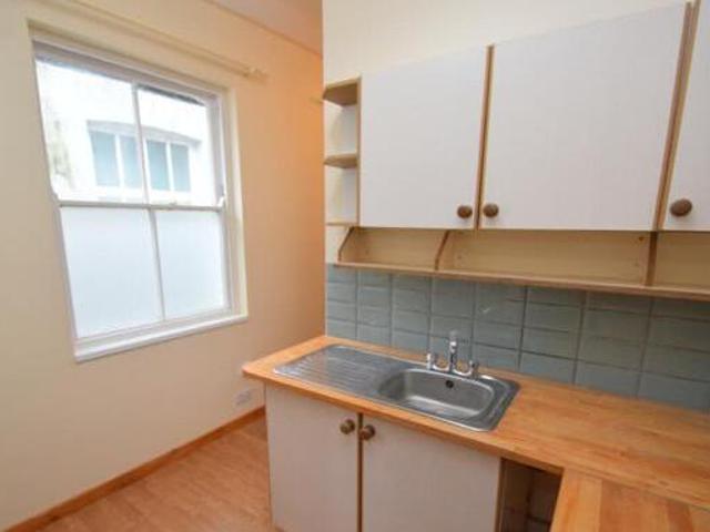 House for rent in Mount Ambrose, Cornwall