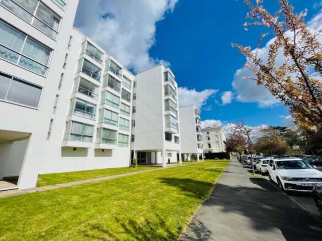 Flat for rent in Green Close, Warwickshire