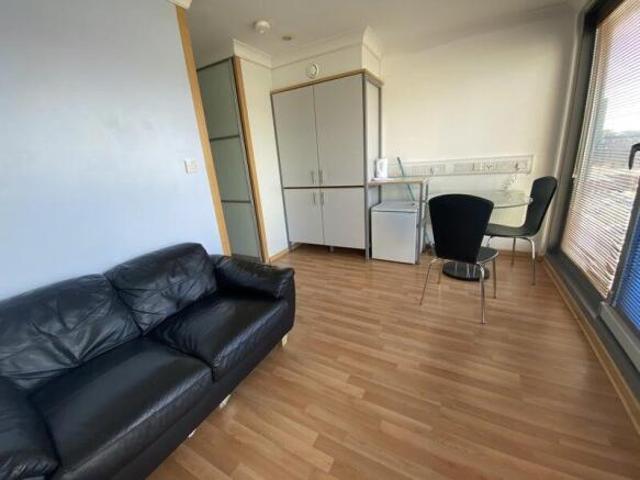 Flat for rent in Leylands, West Yorkshire