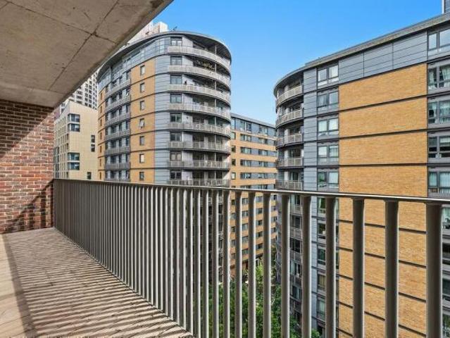 Flat for rent in Cat Hill