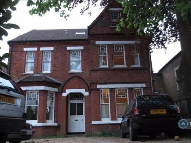 House for rent in Richmond Hill, Deepcut