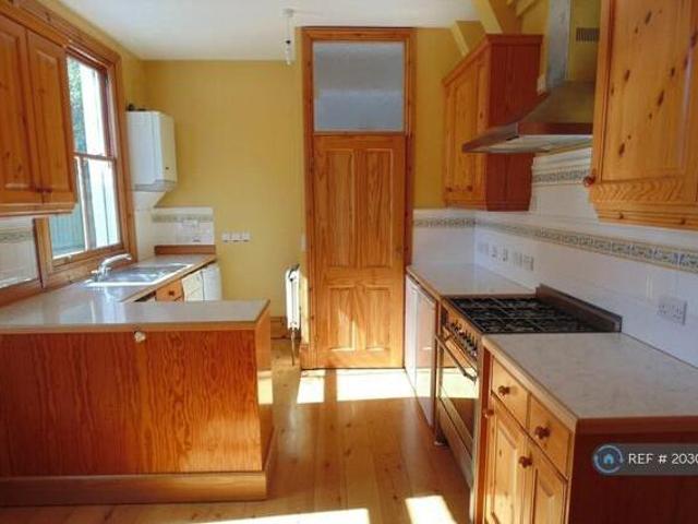 House for rent in Richmond Hill, Deepcut