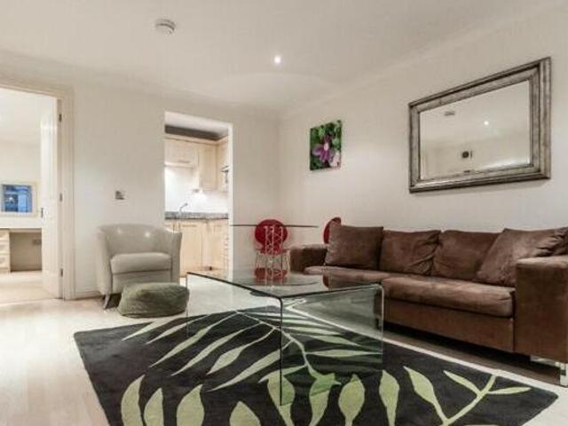 House for rent in Richmond Hill, Deepcut