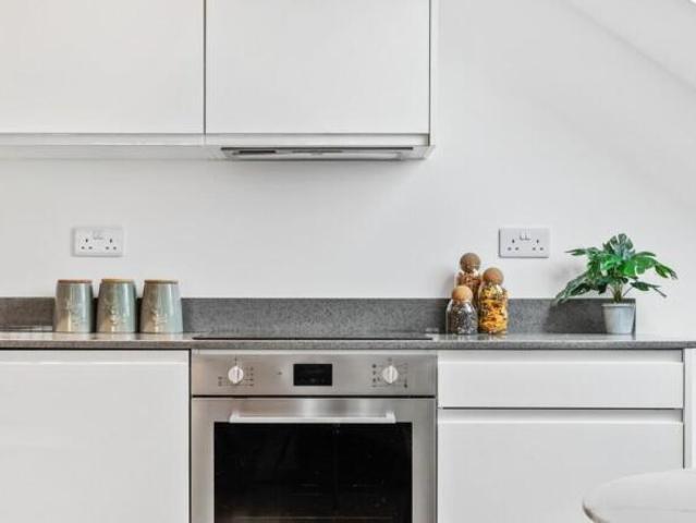 Flat for rent in Cat Hill
