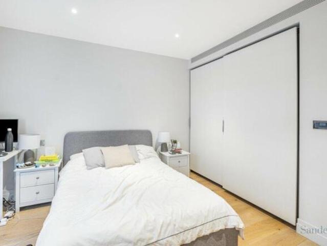 Flat for rent in Cat Hill