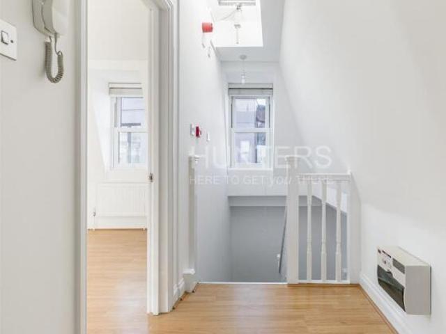 Flat for rent in Cat Hill