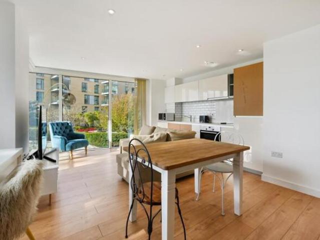 Flat for rent in Cat Hill