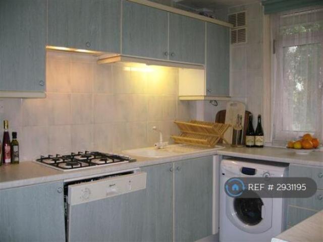 Flat for rent in Cat Hill
