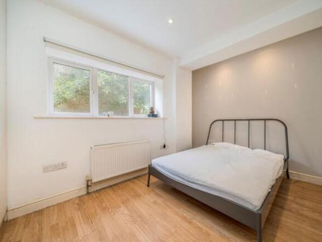Flat for rent in London Borough of Lambeth, Greater London